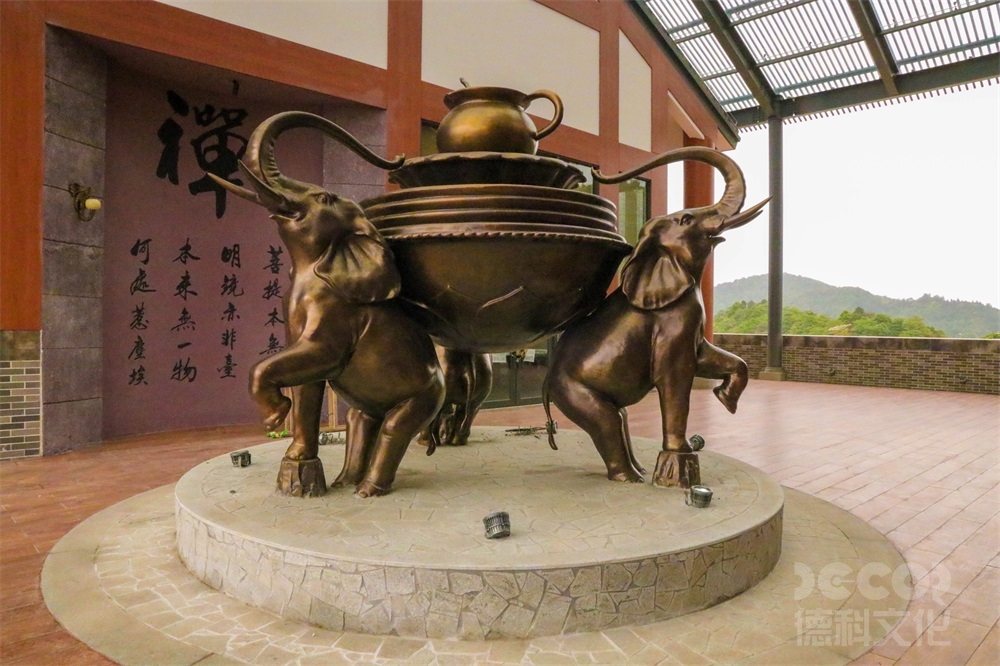 在廣州展館裝修中如何合理安排展示品的展示方式和位置？